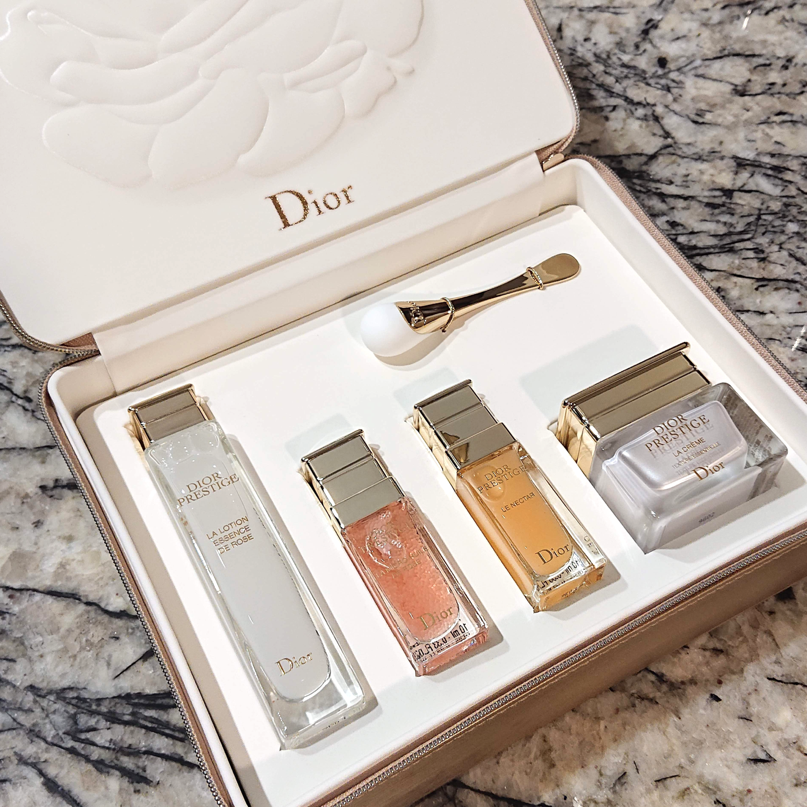 特価格安 Dior - ディオールプレステージ コフレの通販 by yoooooou