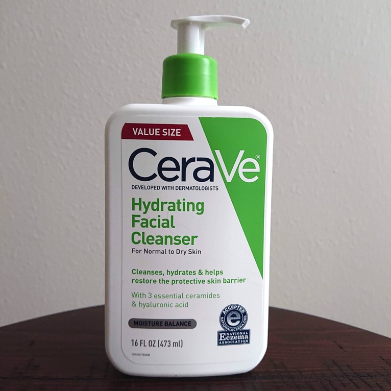 CeraVe(セラヴィ)の洗顔料ハイドレイティングフェイシャルクレンザーの使い心地